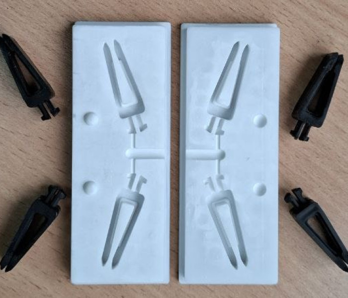 Injection molding of plastics into 3D-printed molds