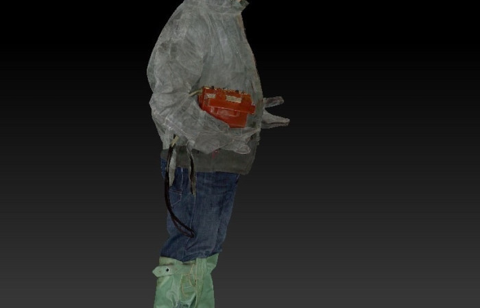 3D scanning of a person in chemical protection for VR